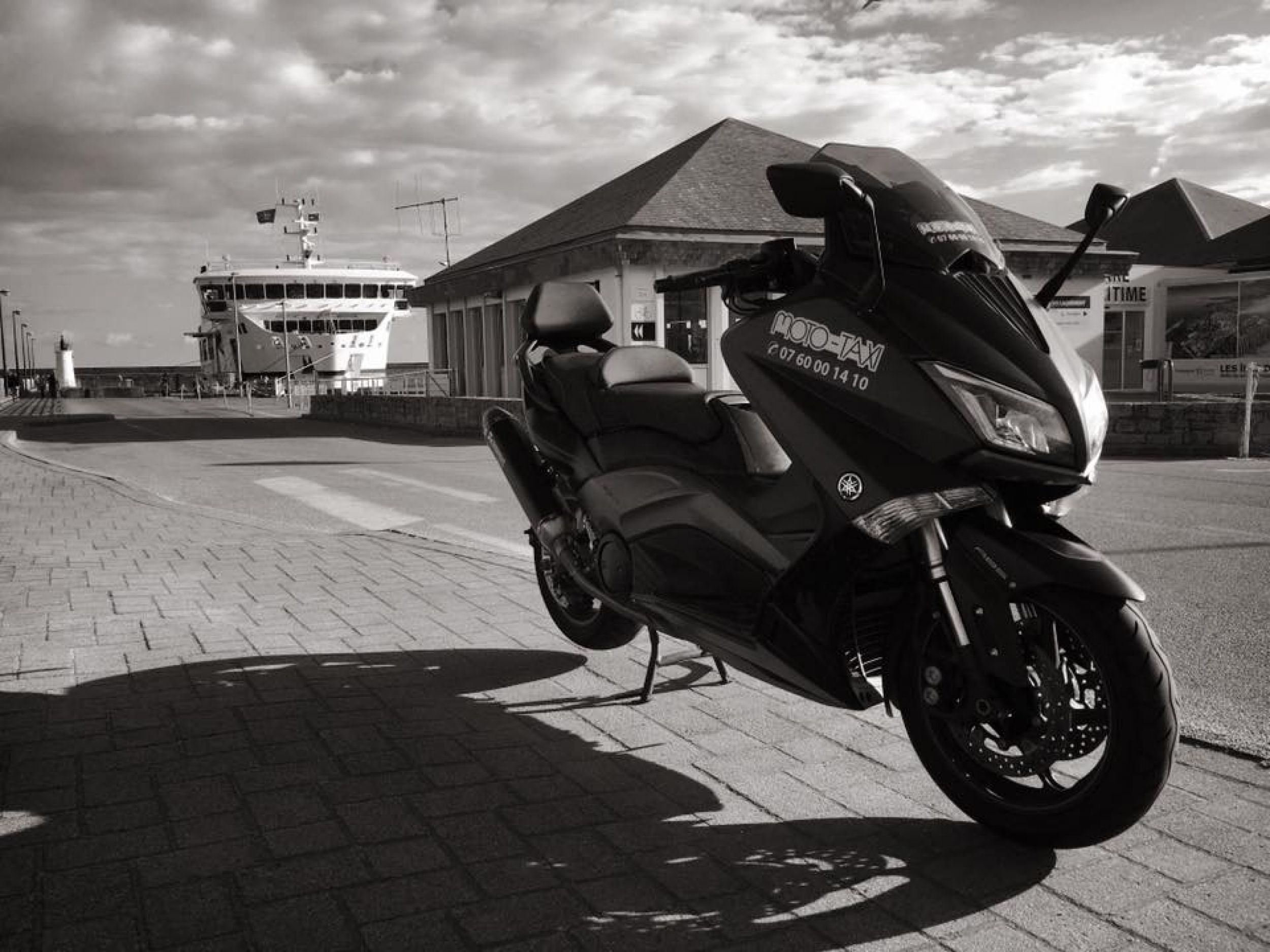 moto taxi gare maritime de quiberon